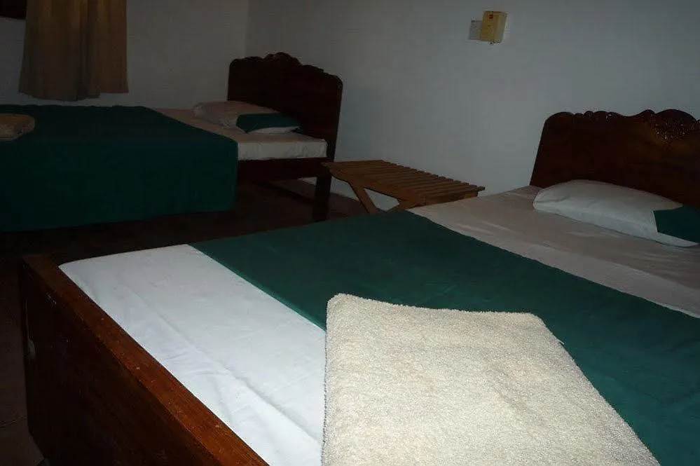 Beach House Negombo 0*,  Šrí Lanka